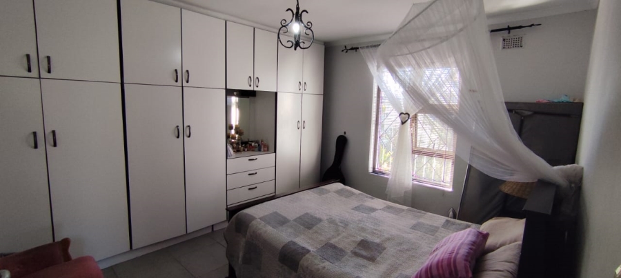 2 Bedroom Property for Sale in Colorado Western Cape